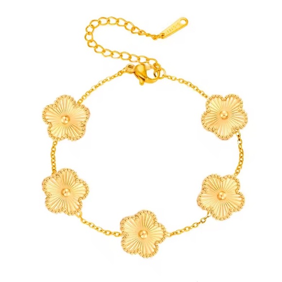 Alhambra Gold Elegant Floral Bracelet - Picture 5 of 8
